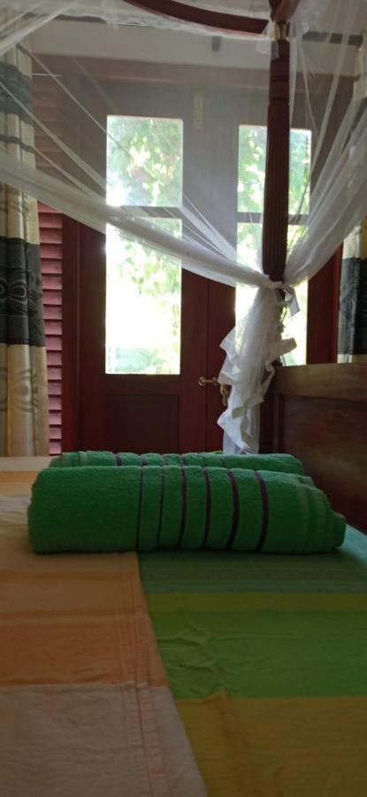 Bed and Breakfast Mandara Rest Hikkaduwa Exterior foto