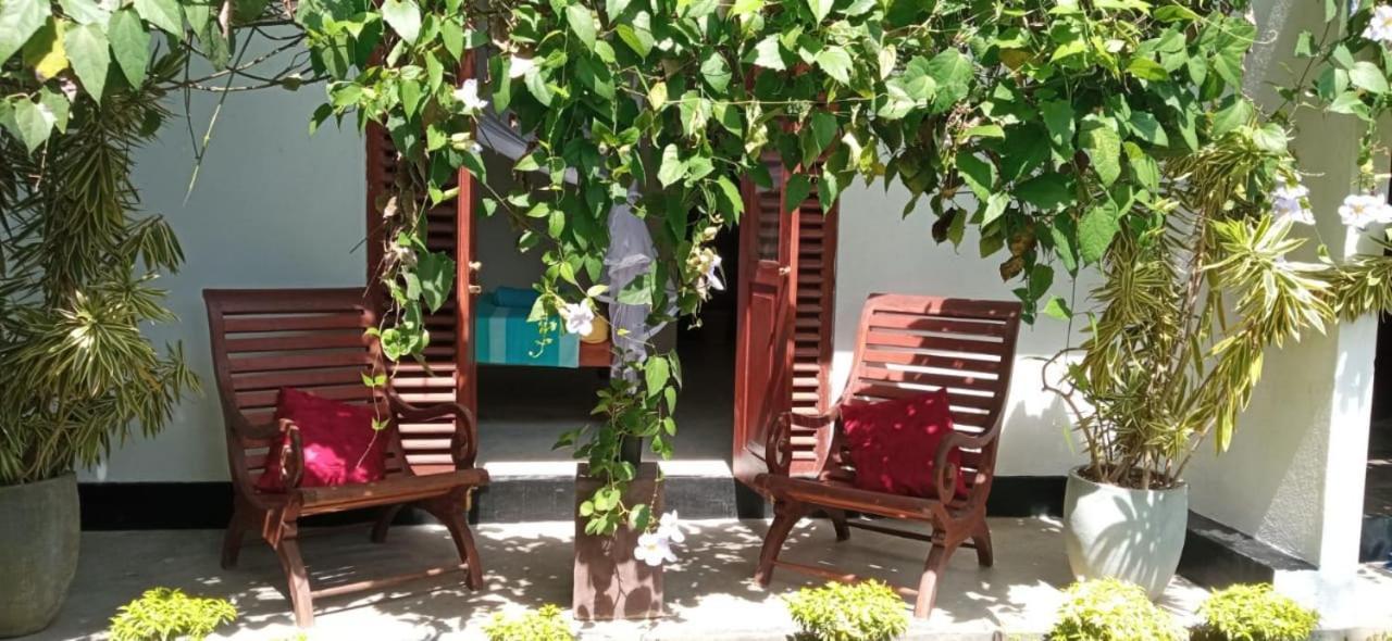 Bed and Breakfast Mandara Rest Hikkaduwa Exterior foto